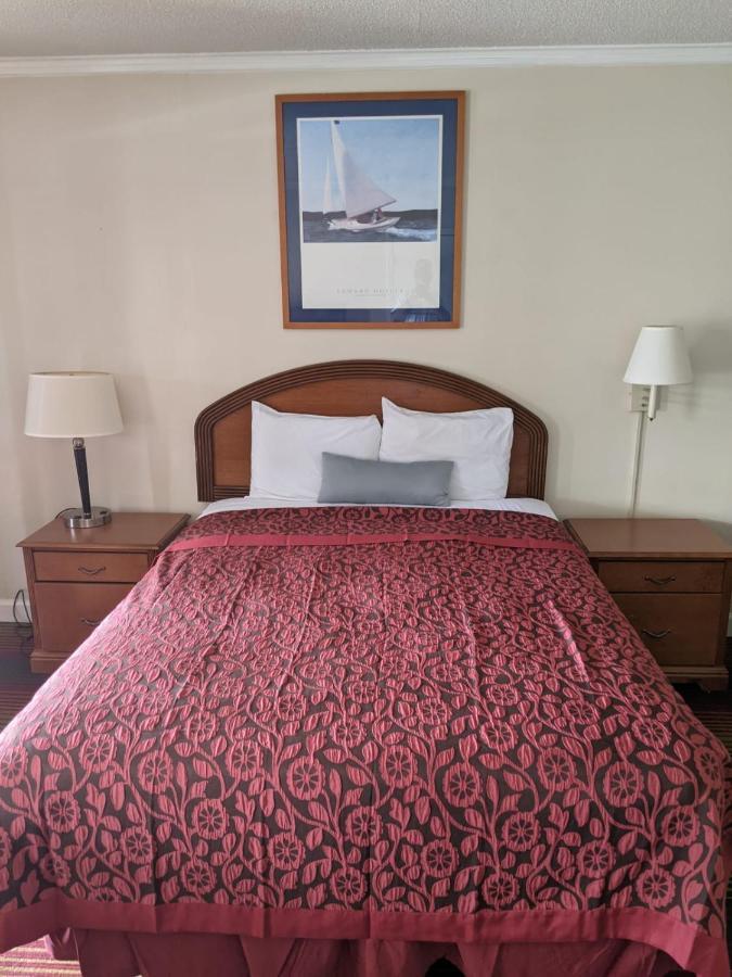 Azalea Inn & Suites Wilmington Eksteriør bilde